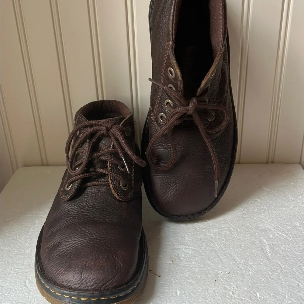 Dr. Martens unisex Rico Brown Leather laceUp Chukka ankle Boots shoes 10M/11W